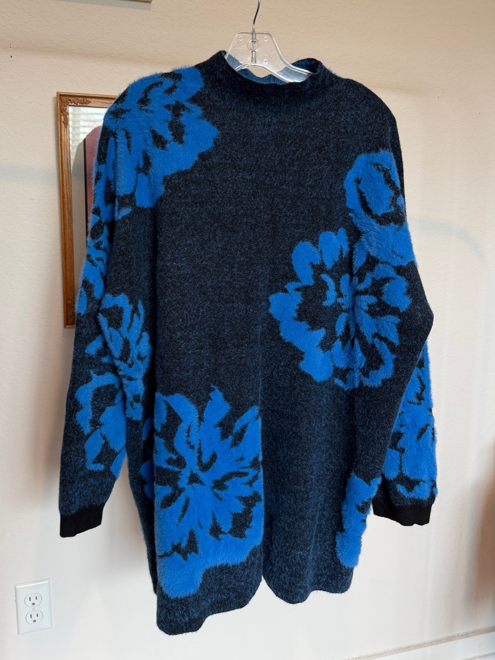 Anthropologie blue floral knit sweater long sleeve